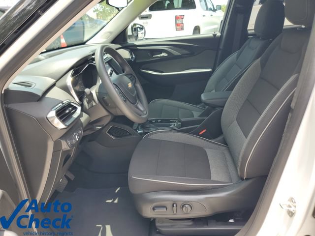 Used 2021 Chevrolet TrailBlazer LT FWD image 17