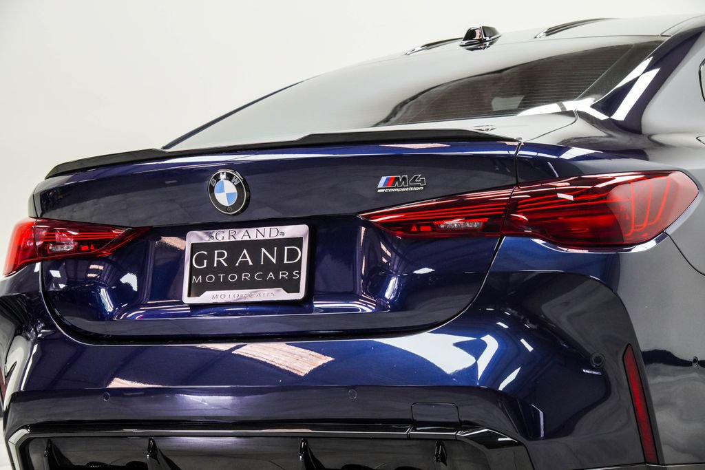 Used 2025 BMW M4 Competition RWD image 13