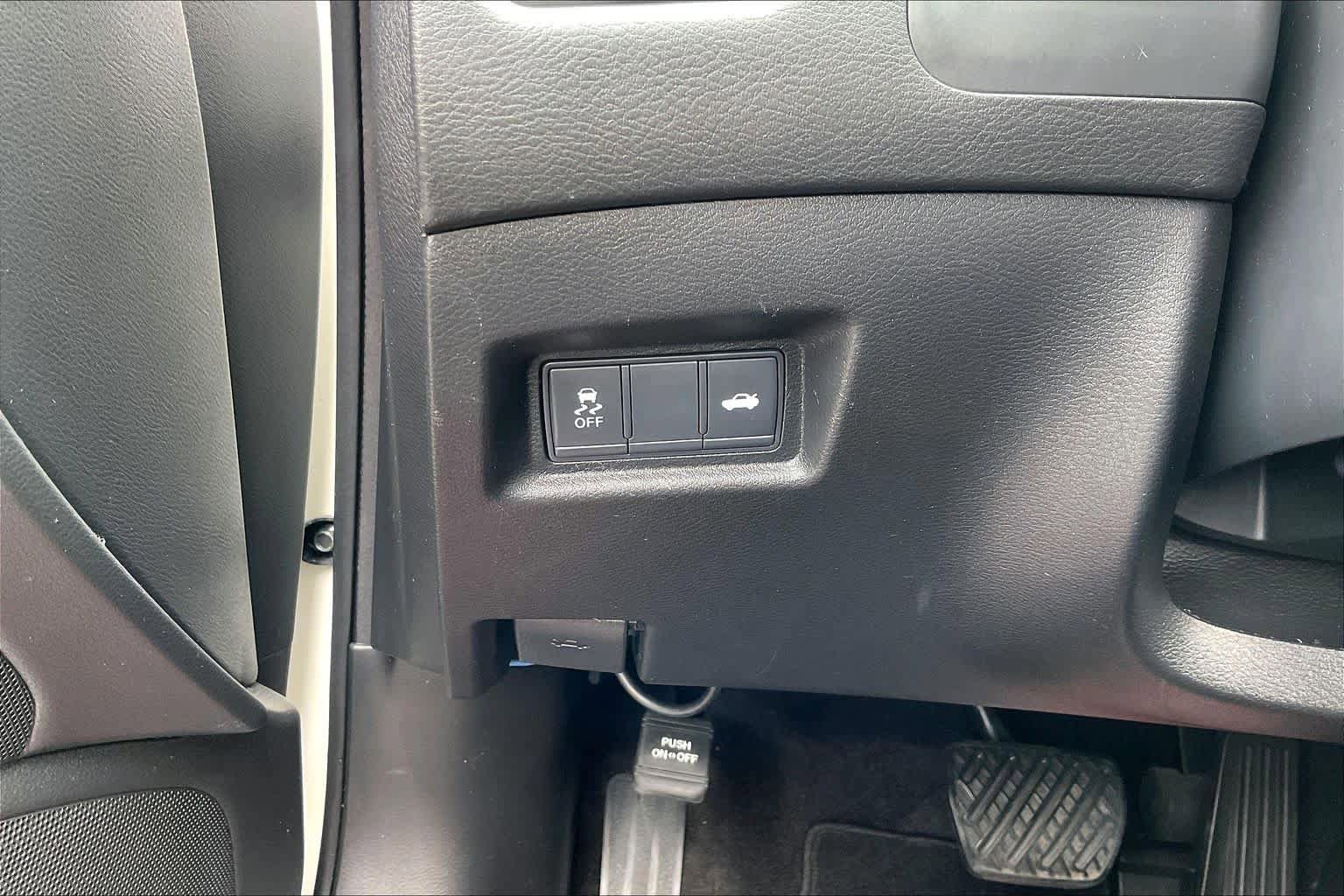 Used 2019 INFINITI Q50 Luxe RWD image 15