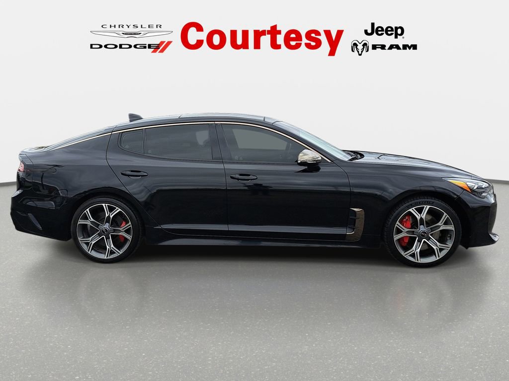 Used 2021 Kia Stinger GT2 AWD/4WD image 4