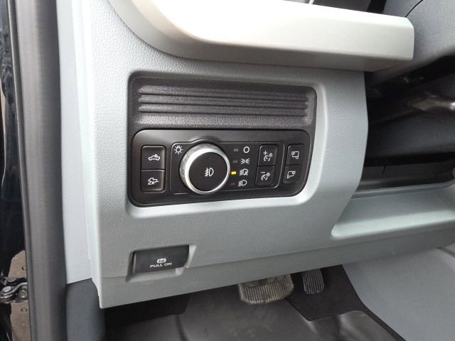New 2026 Ford F350 XLT w/ XLT Premium Package image 18