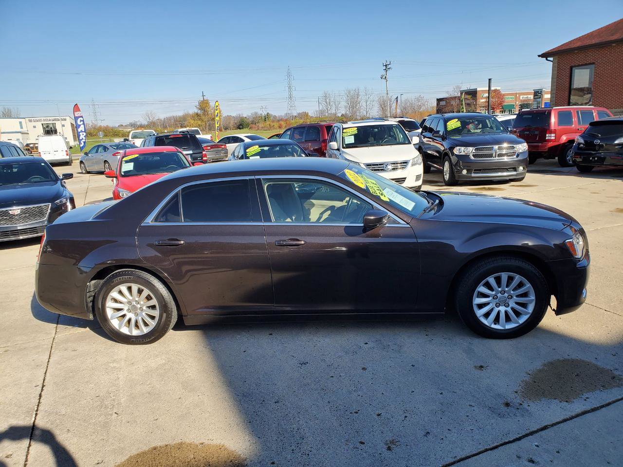 Used 2012 Chrysler 300 RWD image 5