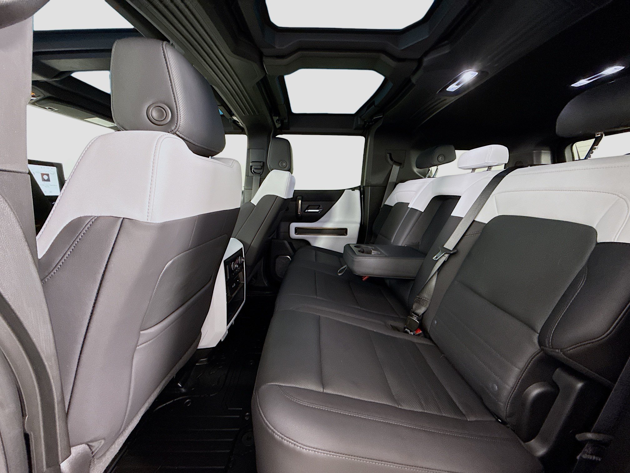 Used 2024 GMC Hummer EV 3X AWD/4WD image 27