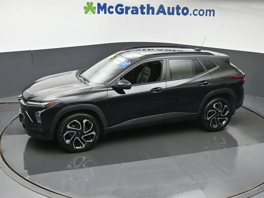 Used 2024 Chevrolet Trax RS w/ Sunroof Package image 17