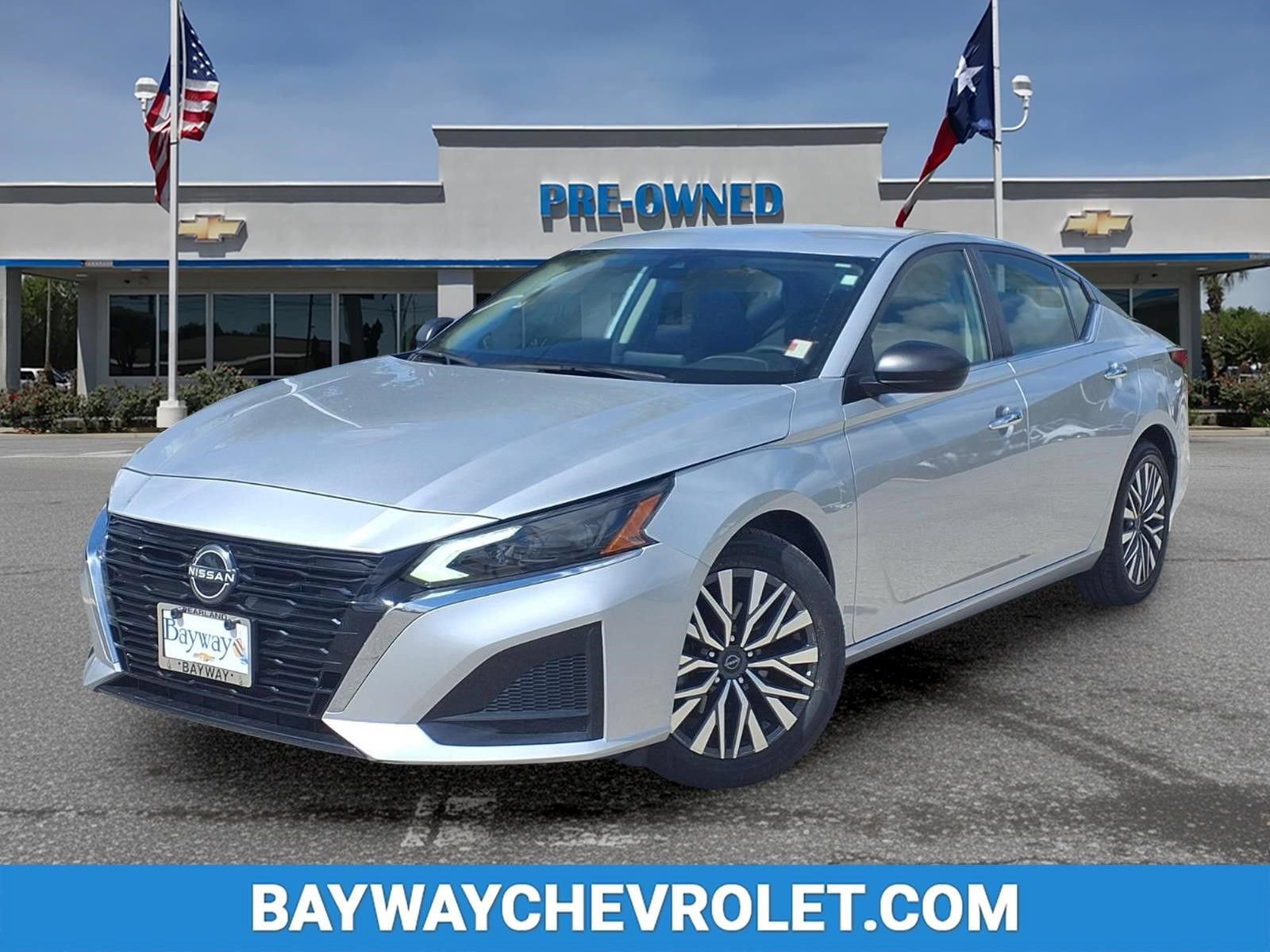 Used 2024 Nissan Altima 2.5 SV