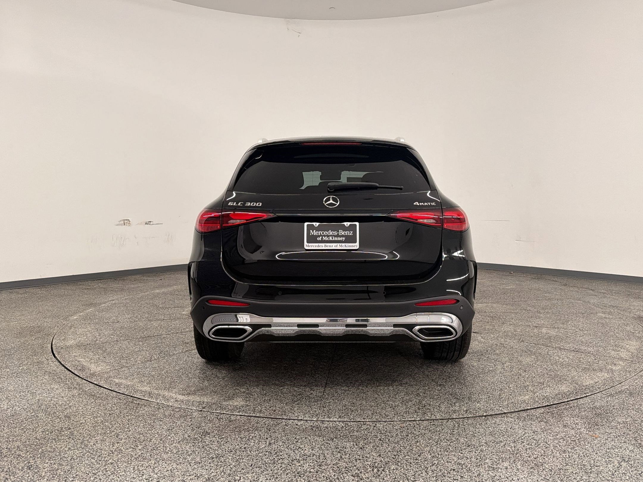 Used 2026 Mercedes-Benz GLC 300 4MATIC image 9