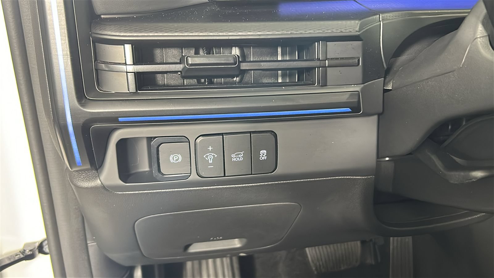 Certified 2025 Hyundai Santa Fe Calligraphy FWD image 24