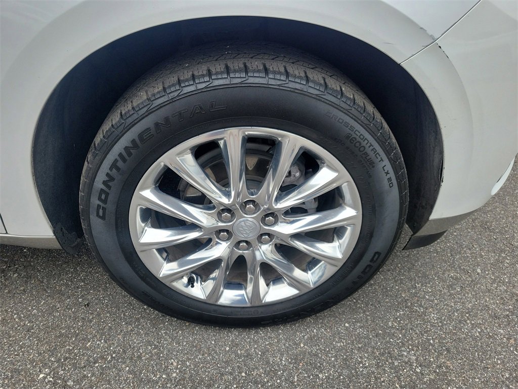 Used 2021 Buick Enclave Essence w/ Sound and Sites Package image 8