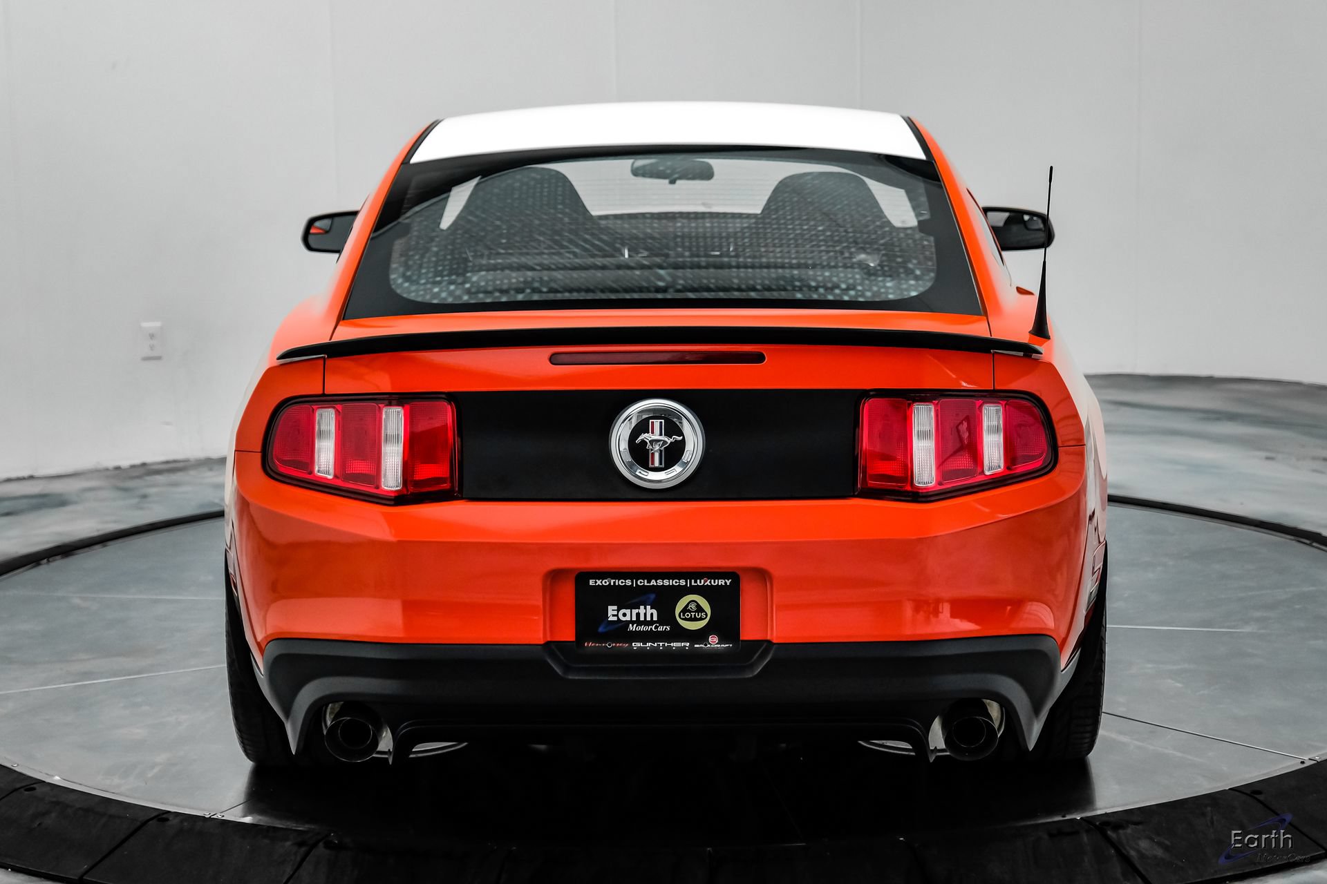 Used 2012 Ford Mustang Boss 302 w/ Boss 302 Accessory Pkg RWD image 13