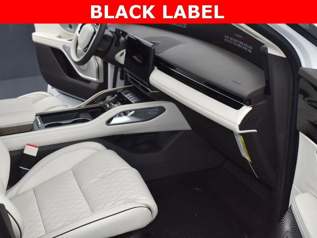 New 2026 Lincoln Nautilus Black Label w/ Jet Appearance Package image 16