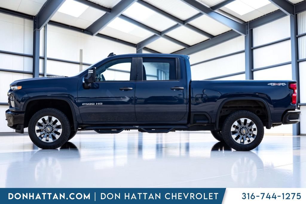 Used 2022 Chevrolet Silverado 2500 Custom w/ Custom Value Package AWD/4WD image 3
