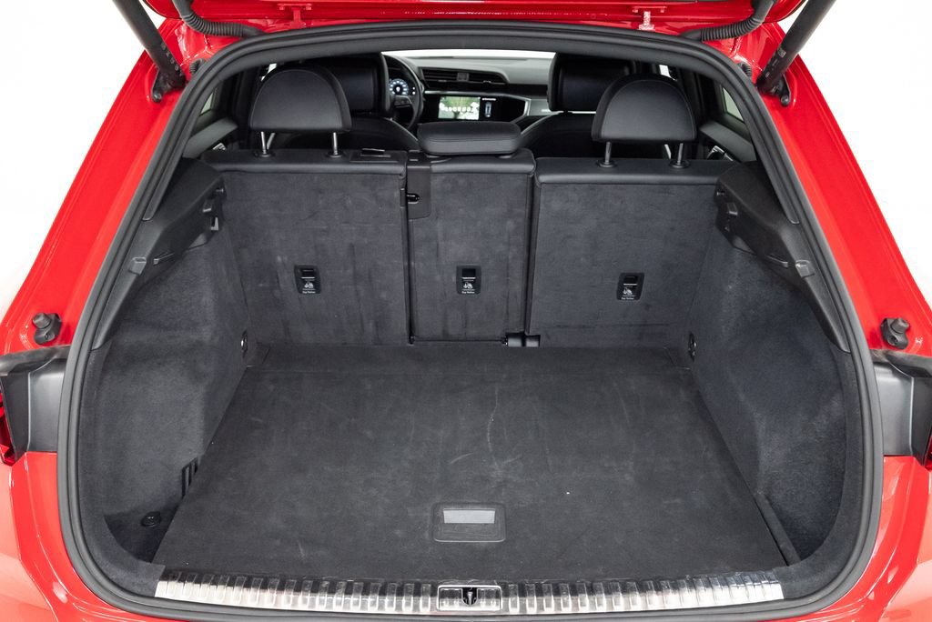 Used 2025 Audi Q3 2.0T Premium AWD/4WD image 32