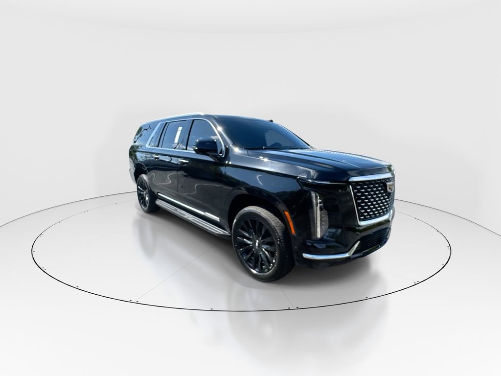 Used 2025 Cadillac Escalade ESV Luxury image 2