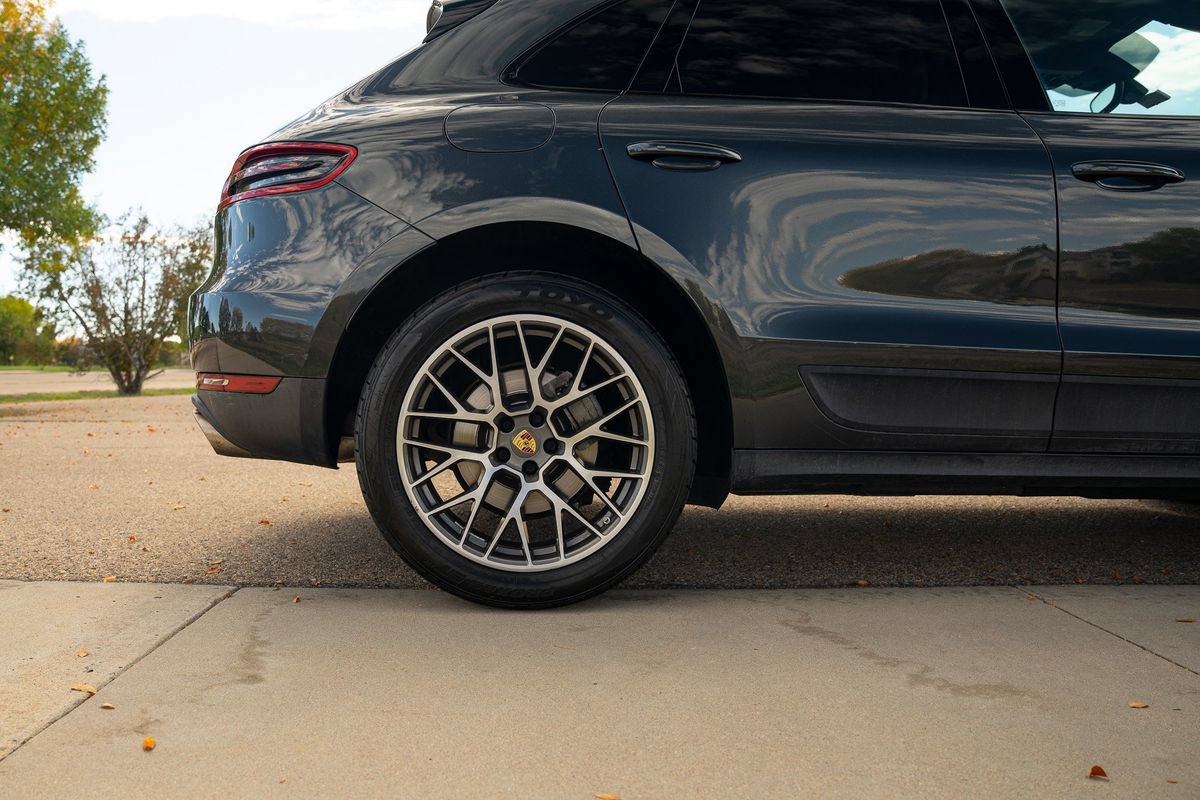Used 2017 Porsche Macan S AWD/4WD image 10