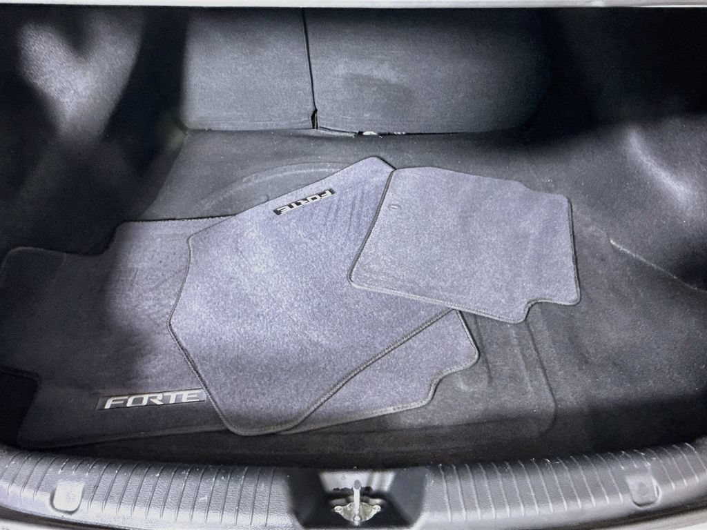 Used 2018 Kia Forte LX FWD image 25