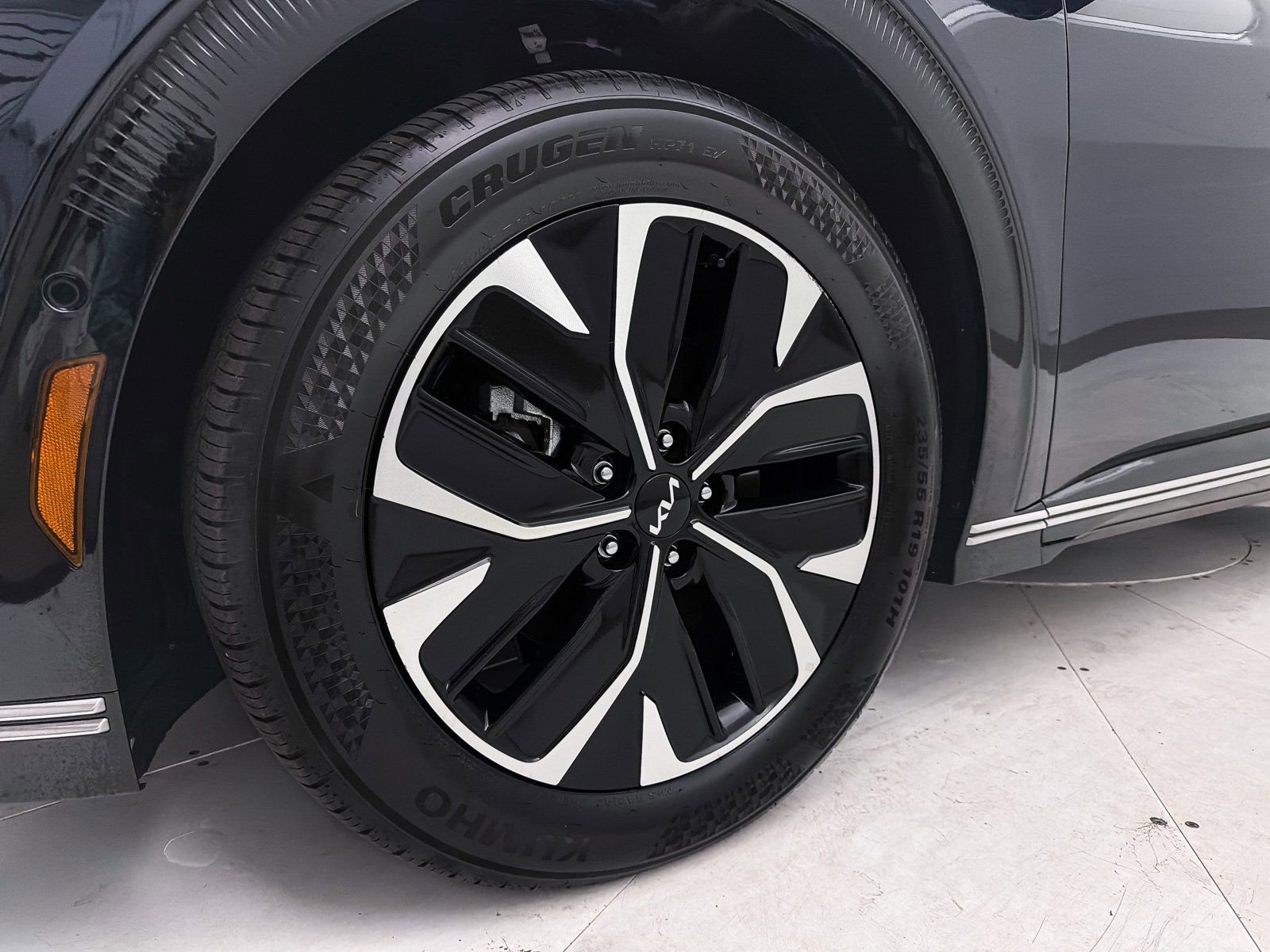 Used 2023 Kia EV6 Wind w/ Wind Technology Package image 15