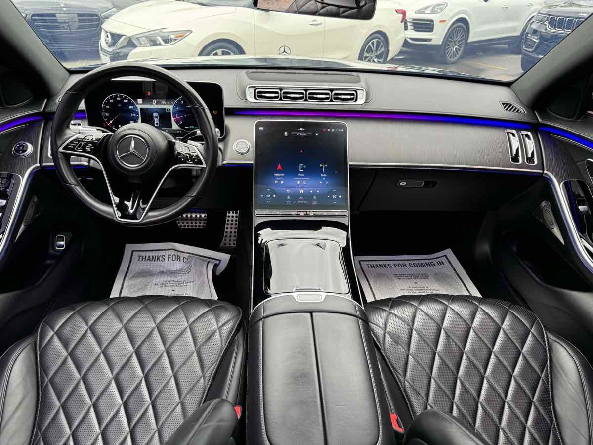 Used 2022 Mercedes-Benz S 580 4MATIC Sedan w/ AMG Line Package image 19