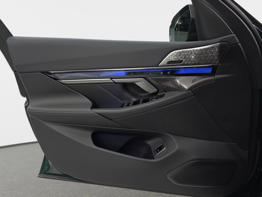 New 2026 BMW M5 image 26