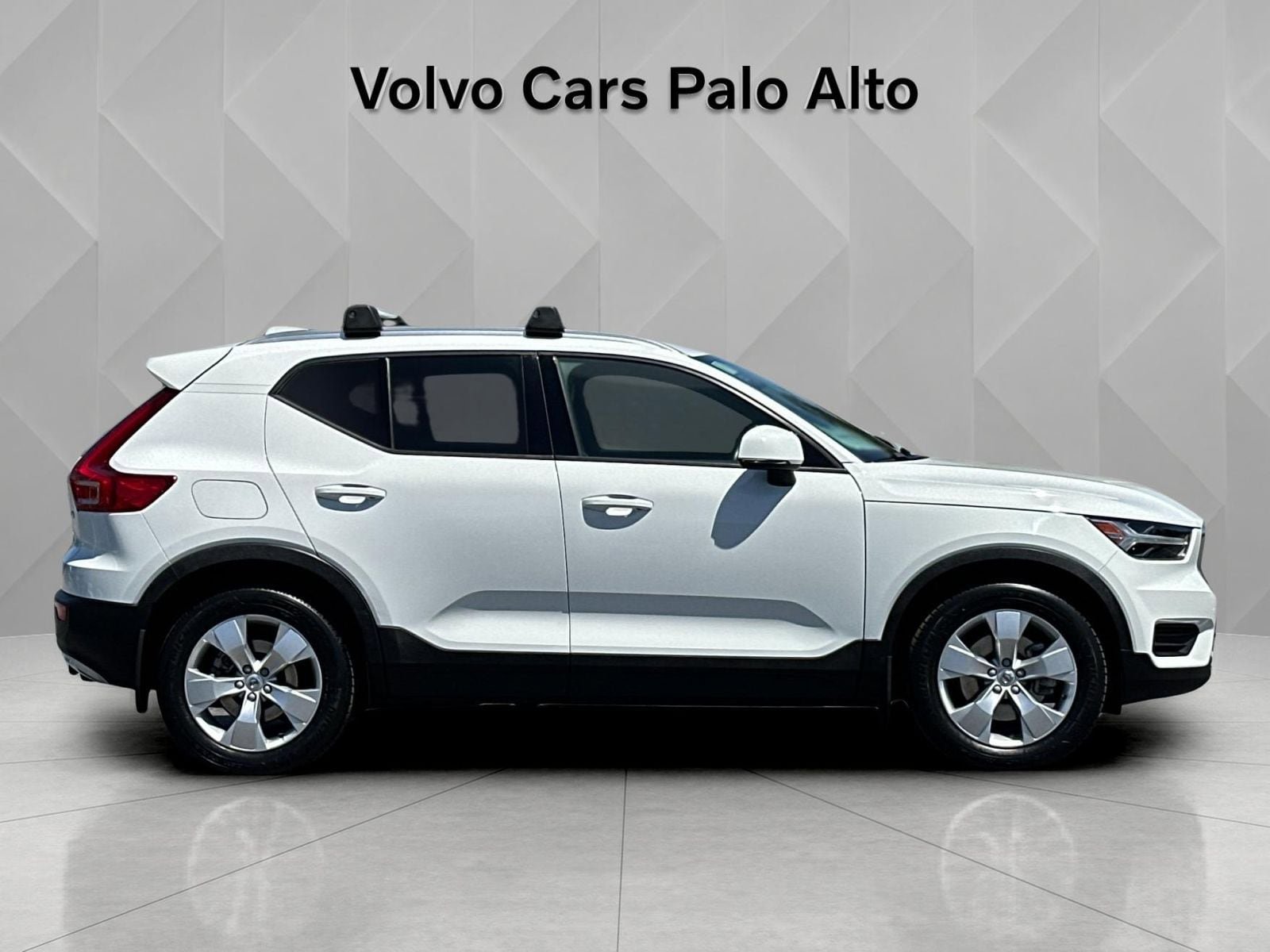 Used 2019 Volvo XC40 T5 Momentum AWD/4WD image 11