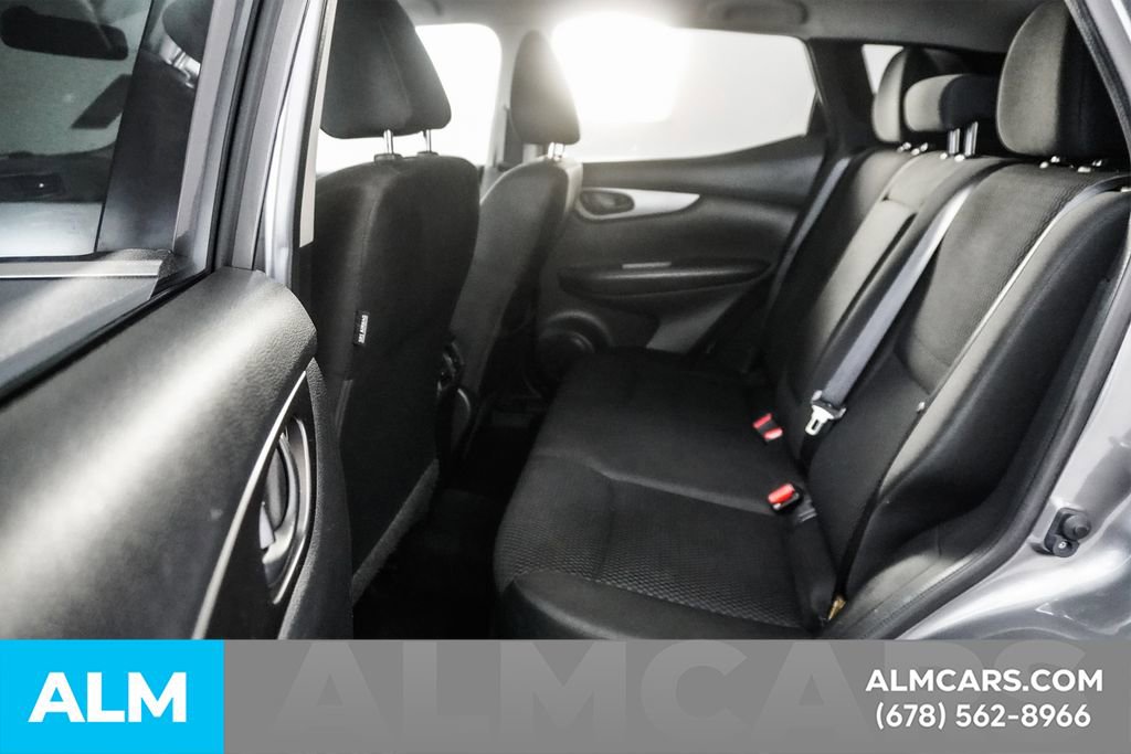 Used 2018 Nissan Rogue Sport S w/ S Appearance Package FWD image 17