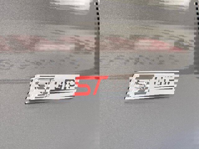 Used 2025 Ford Explorer ST-Line image 14