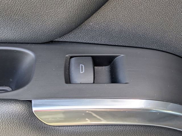 Used 2024 Chevrolet Traverse LT image 30