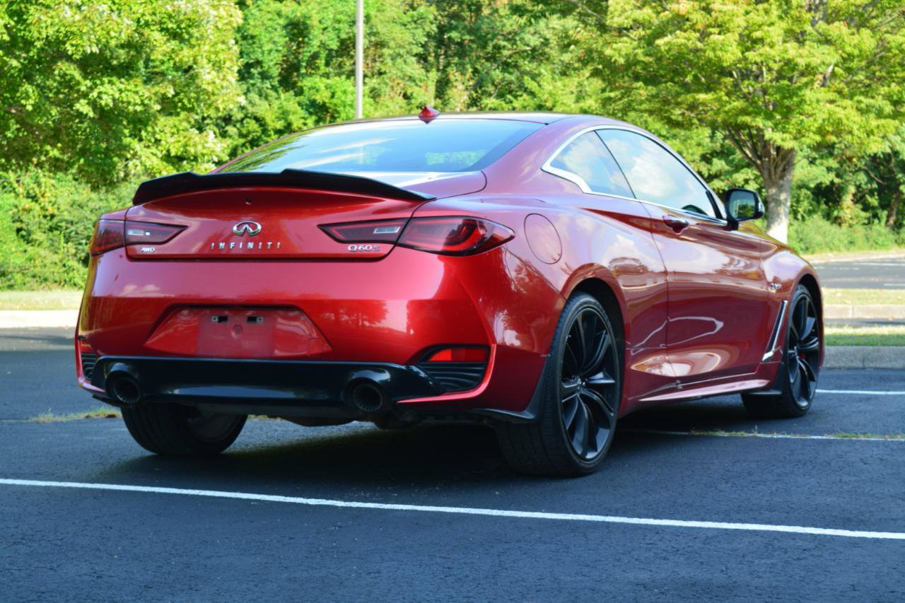 Used 2019 INFINITI Q60 Red Sport 400 AWD/4WD image 5