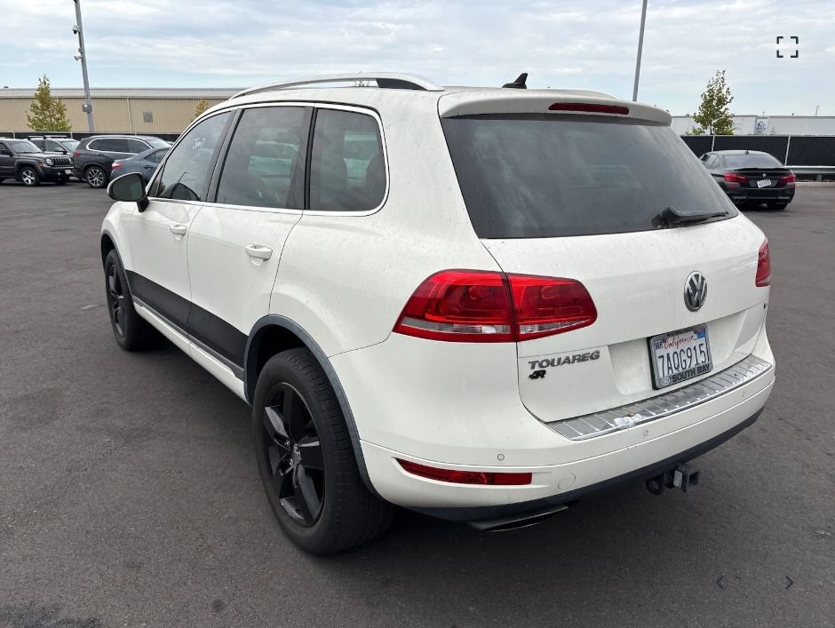 Used 2011 Volkswagen Touareg VR6 AWD/4WD image 3