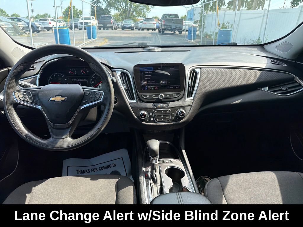 Used 2021 Chevrolet Malibu LT FWD image 15