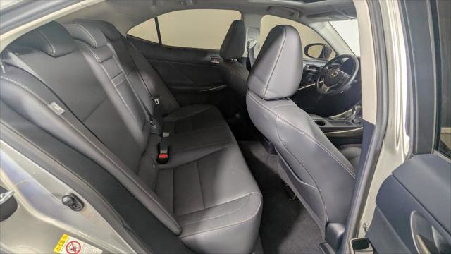 Used 2019 Lexus IS 300 w/ Premium Package RWD image 21