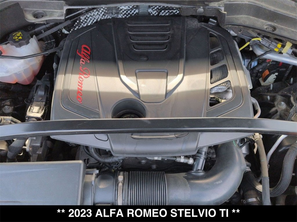 Used 2023 Alfa Romeo Stelvio Ti image 20