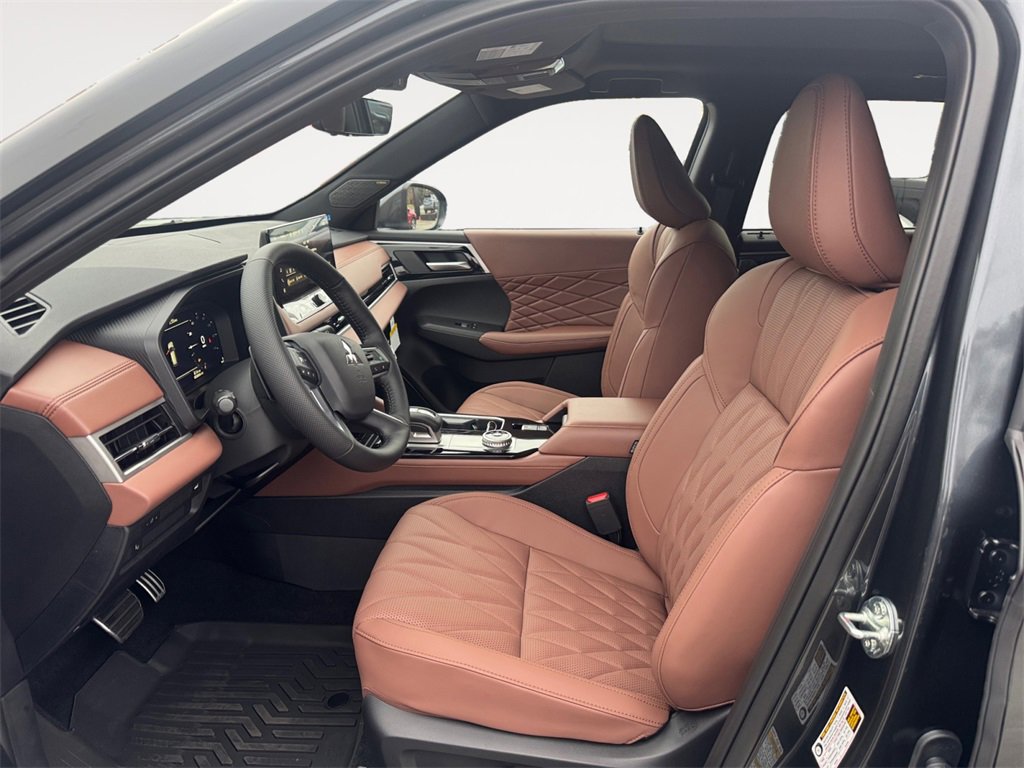 New 2025 Mitsubishi Outlander SEL image 9