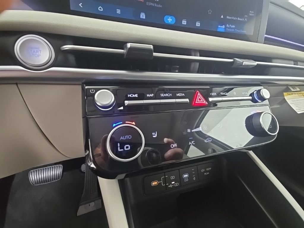 New 2026 Hyundai Tucson SEL FWD image 25