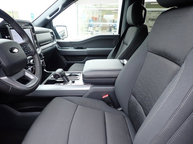 New 2025 Ford F150 XLT image 10