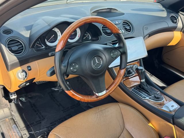 Used 2011 Mercedes-Benz SL 550 image 18