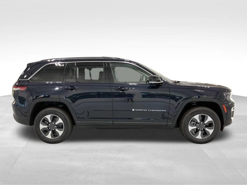 New 2024 Jeep Grand Cherokee Limited 4xe w/ Luxury Tech Group II AWD/4WD image 3