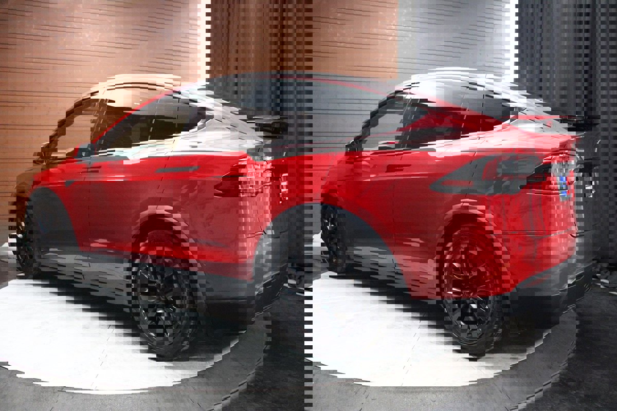 Used 2023 Tesla Model X 6 Seater AWD image 9