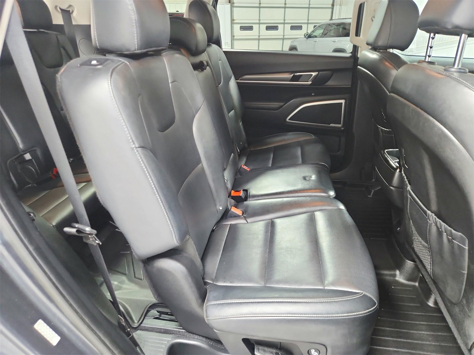 Used 2021 Kia Telluride LX image 36