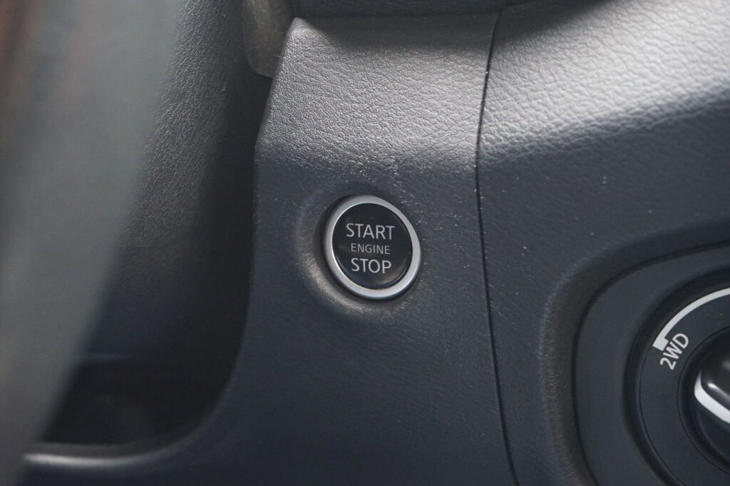 Used 2023 Nissan Frontier PRO-4X w/ Pro Convenience Package AWD/4WD image 20