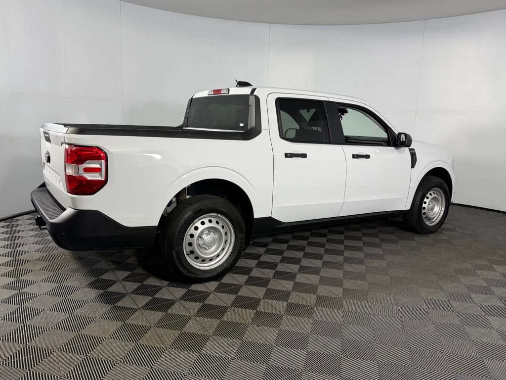 Used 2025 Ford Maverick XLT w/ Equipment Group 302A image 5