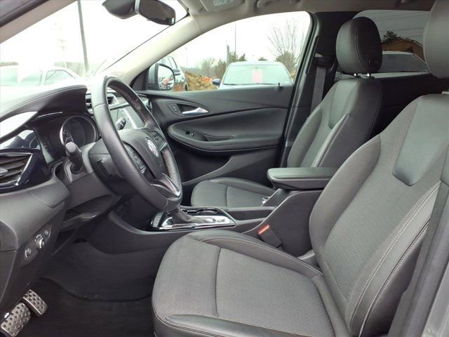 Used 2023 Buick Encore GX Select w/ Sport Touring Package image 24