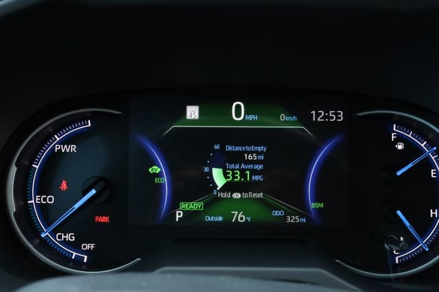 Used 2025 Toyota RAV4 XLE image 28