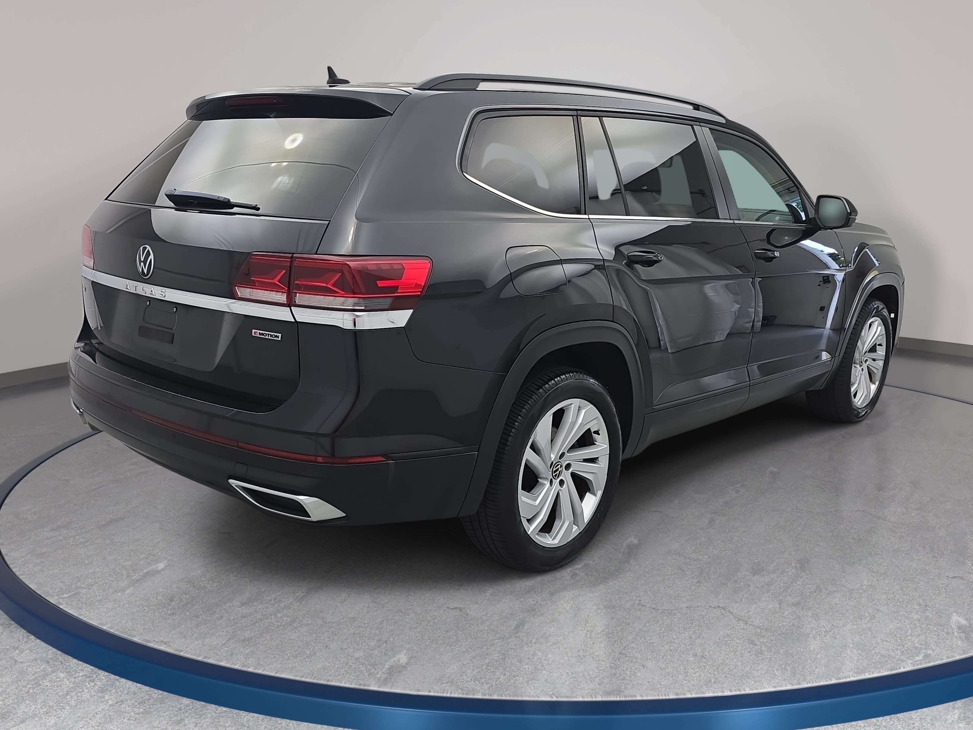 Used 2021 Volkswagen Atlas SE w/ Panoramic Sunroof Package AWD/4WD image 5