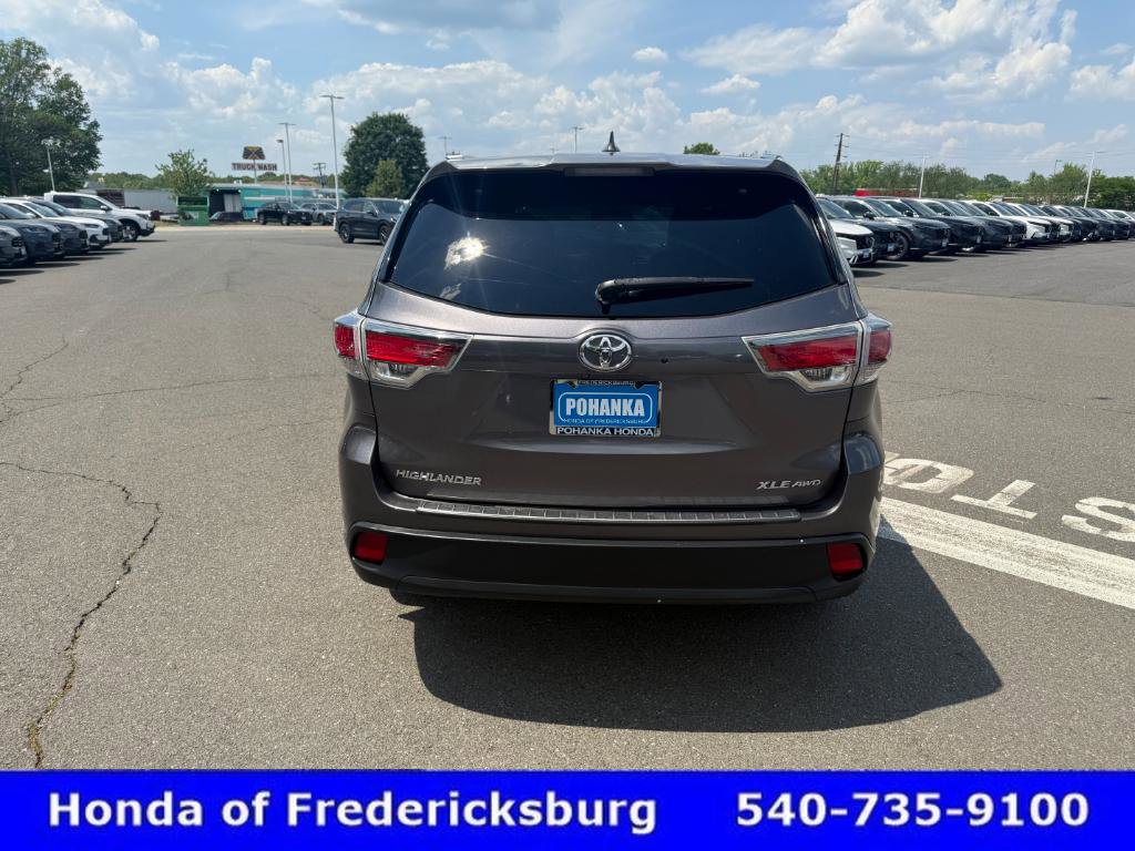 Used 2015 Toyota Highlander XLE AWD/4WD image 5