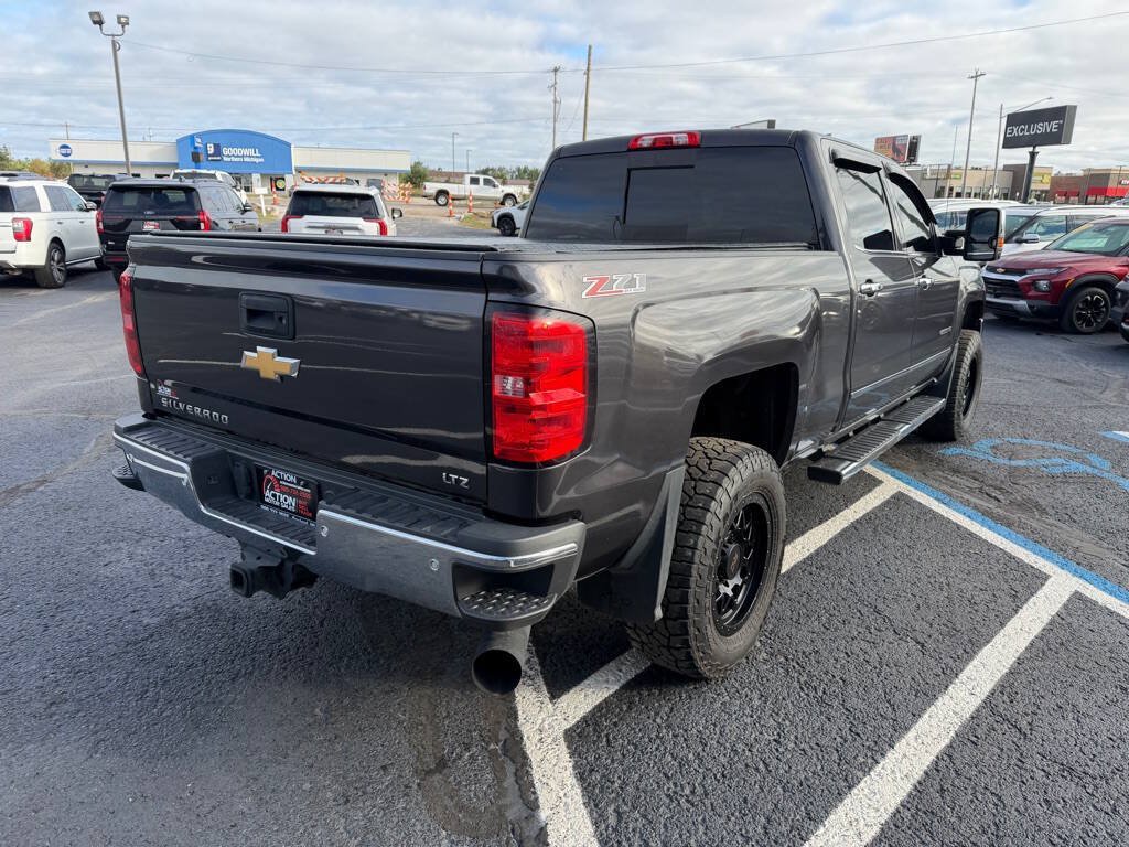 Used 2016 Chevrolet Silverado 2500 LTZ w/ LTZ Plus Package AWD/4WD image 5