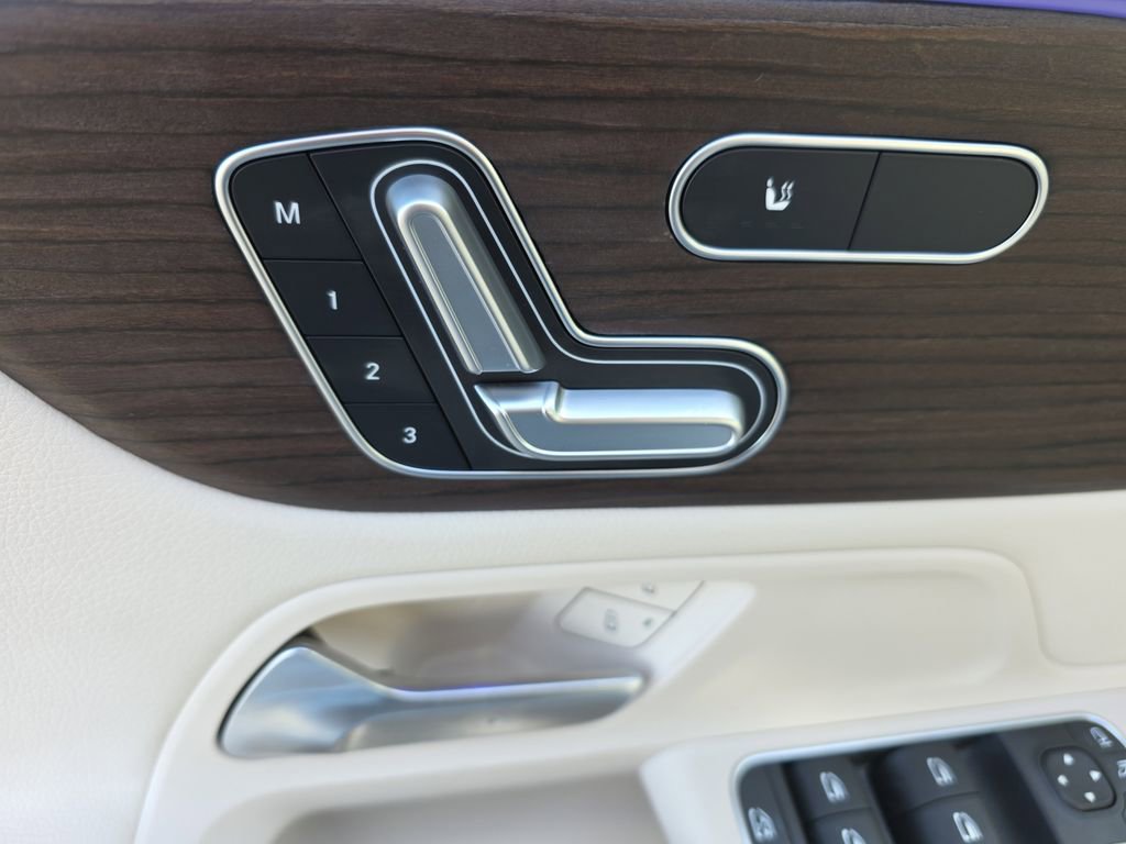 Certified 2025 Mercedes-Benz GLA 250 4MATIC image 22