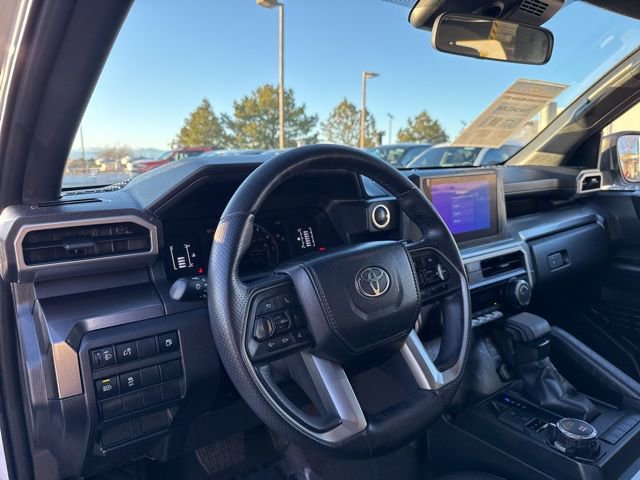 Used 2025 Toyota 4Runner SR5 image 17