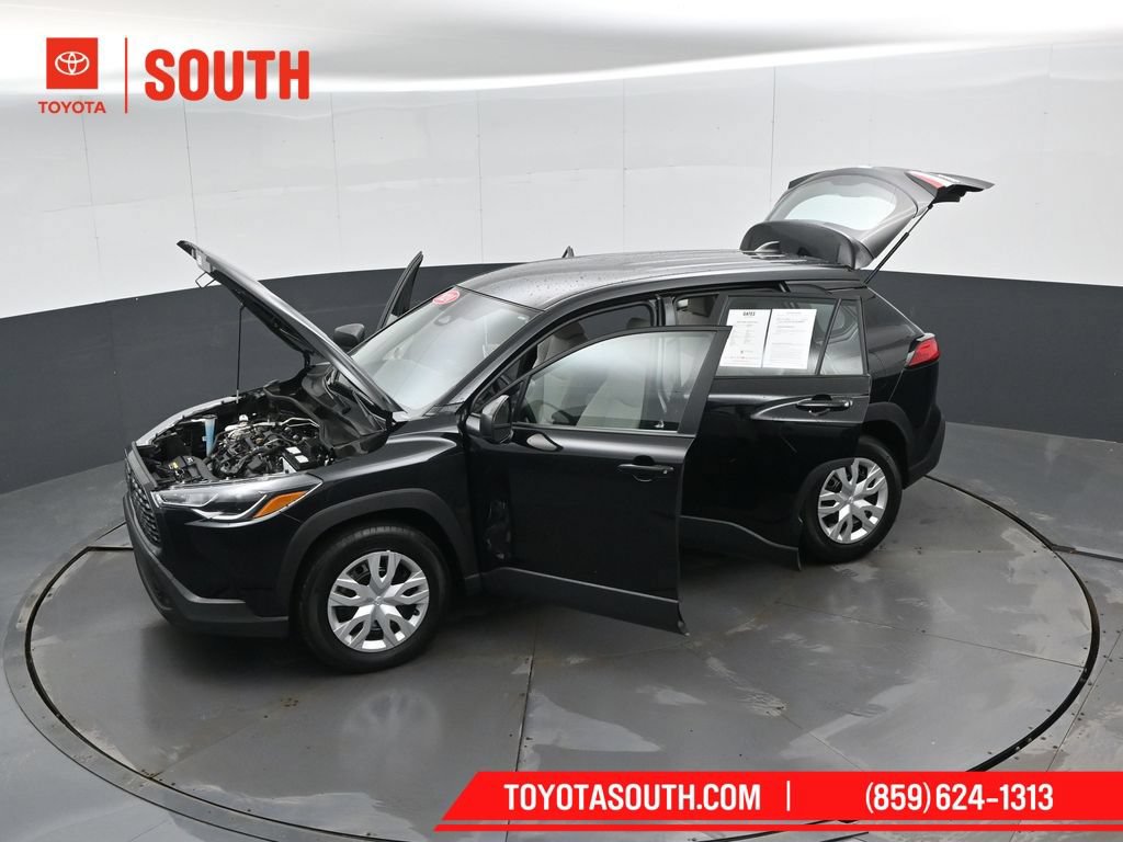 Used 2024 Toyota Corolla Cross L AWD/4WD image 51