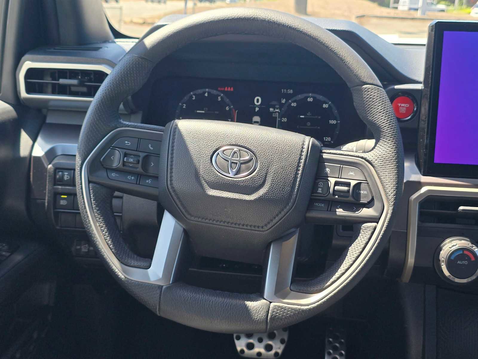 Used 2025 Toyota Tacoma TRD Sport AWD/4WD image 19