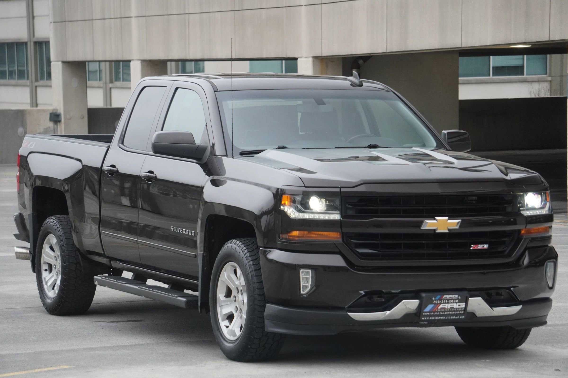 Used 2018 Chevrolet Silverado 1500 LT w/ All Star Edition AWD/4WD image 16